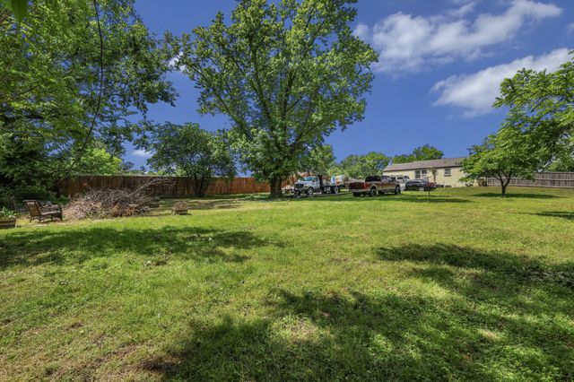 4946 Hopedale Dr, Nashville, TN 37211