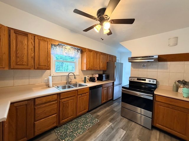 402 S Rockford Avenue, Rockford, IL 61104