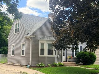 402 S Rockford Avenue, Rockford, IL 61104