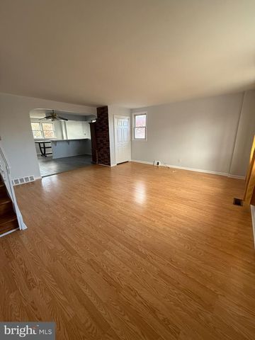 4500 STRAHLE ST, Philadelphia, PA 19136