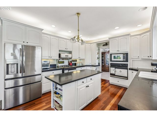 3101 Ne 143RD St, Vancouver, WA 98686