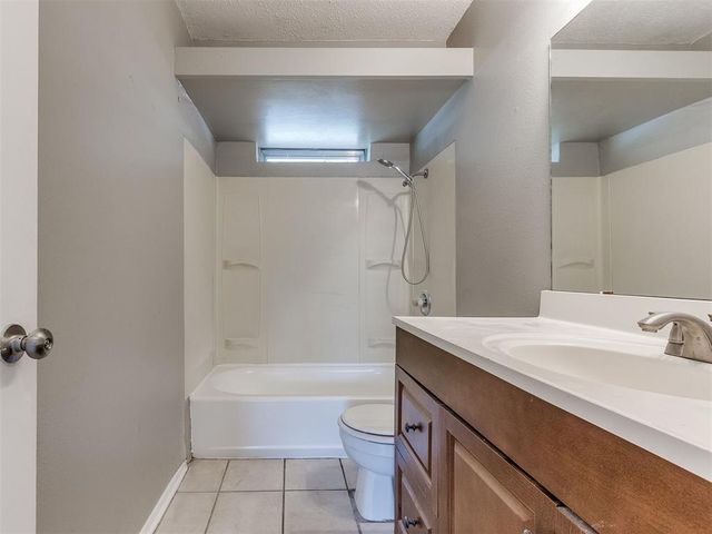 941 N Bradley Avenue, Oklahoma City, OK 73127