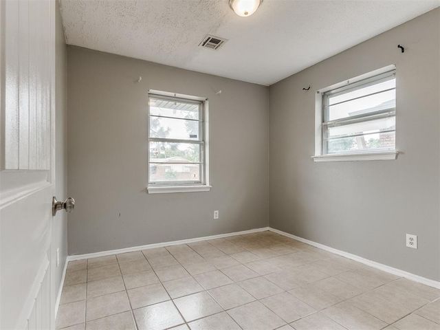 941 N Bradley Avenue, Oklahoma City, OK 73127