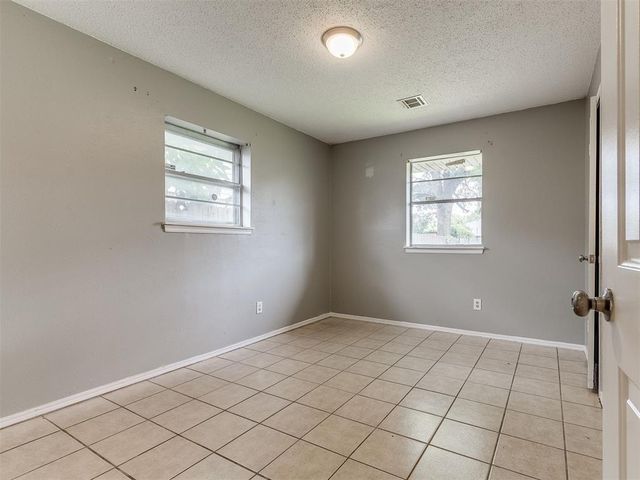 941 N Bradley Avenue, Oklahoma City, OK 73127