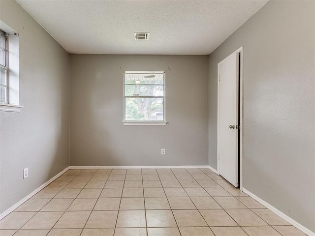 941 N Bradley Avenue, Oklahoma City, OK 73127