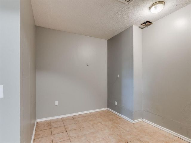 941 N Bradley Avenue, Oklahoma City, OK 73127
