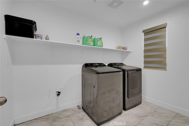 882 Kirkwood Court, Olivehurst, CA 95961