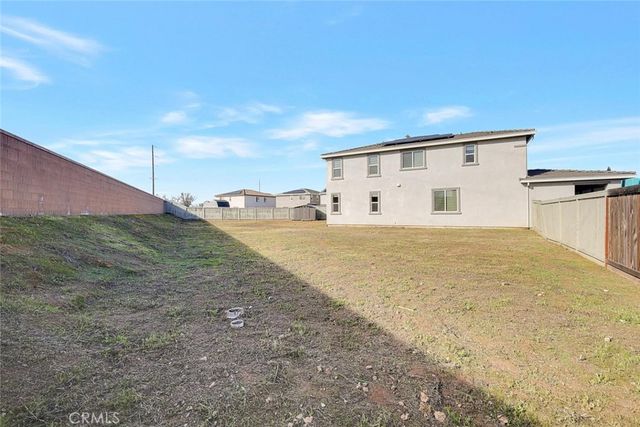 882 Kirkwood Court, Olivehurst, CA 95961