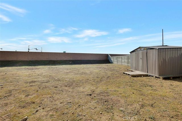 882 Kirkwood Court, Olivehurst, CA 95961