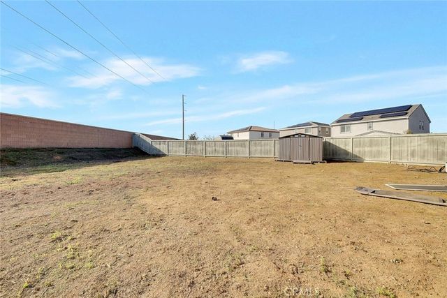 882 Kirkwood Court, Olivehurst, CA 95961