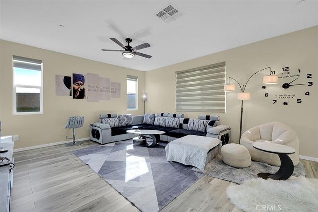 882 Kirkwood Court, Olivehurst, CA 95961