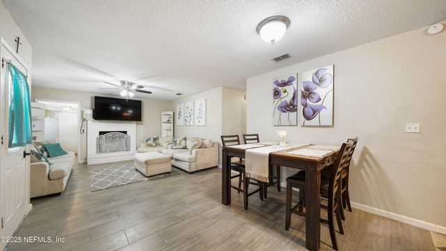 11428 RUSTIC PINES Circle E, Jacksonville, FL 32257