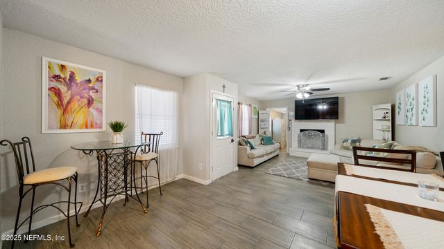 11428 RUSTIC PINES Circle E, Jacksonville, FL 32257