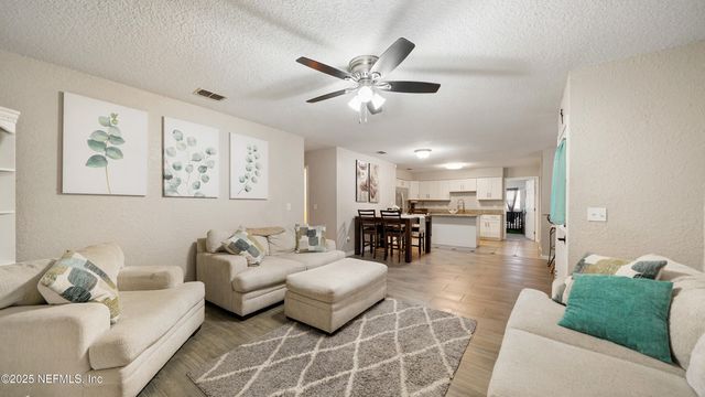 11428 RUSTIC PINES Circle E, Jacksonville, FL 32257