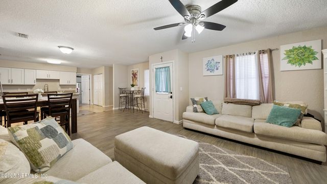 11428 RUSTIC PINES Circle E, Jacksonville, FL 32257