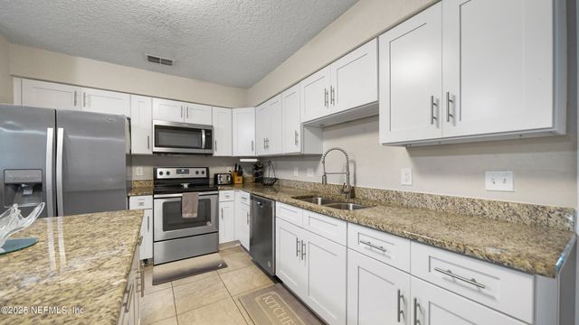 11428 RUSTIC PINES Circle E, Jacksonville, FL 32257