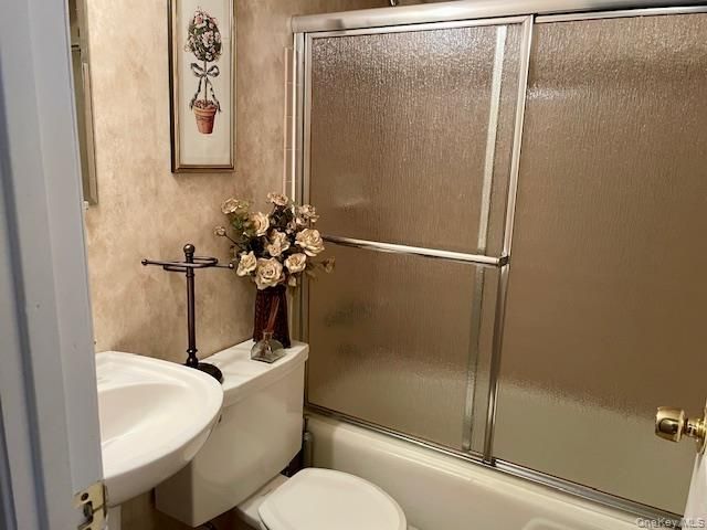 30-29 81st Street, East Elmhurst, NY 11370