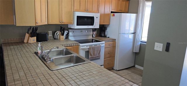 22523 WESTCHESTER BOULEVARD 201E, Punta Gorda, FL 33980