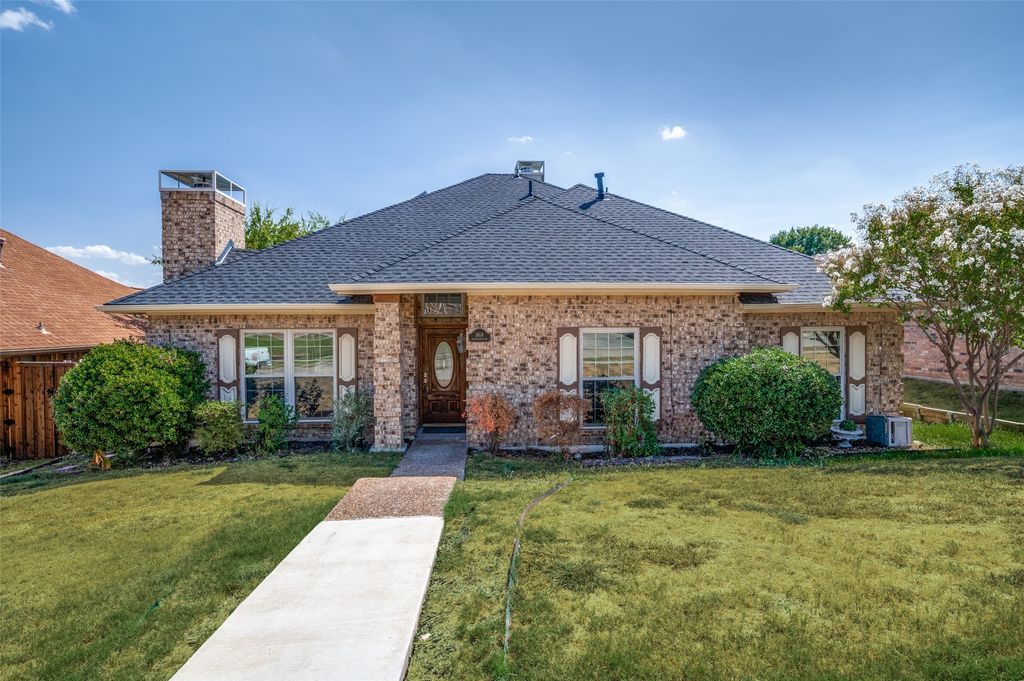 1404 Chesterfield Drive, Carrollton, TX 75007 — exterior