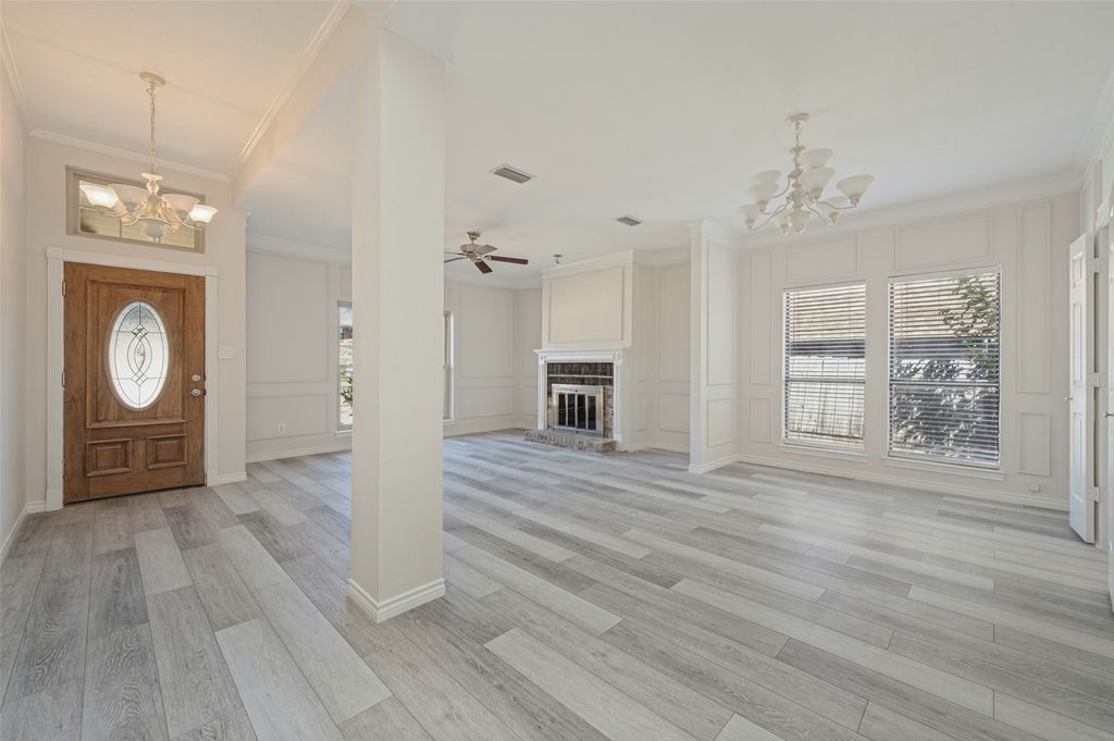 1404 Chesterfield Drive, Carrollton, TX 75007 — photo 5
