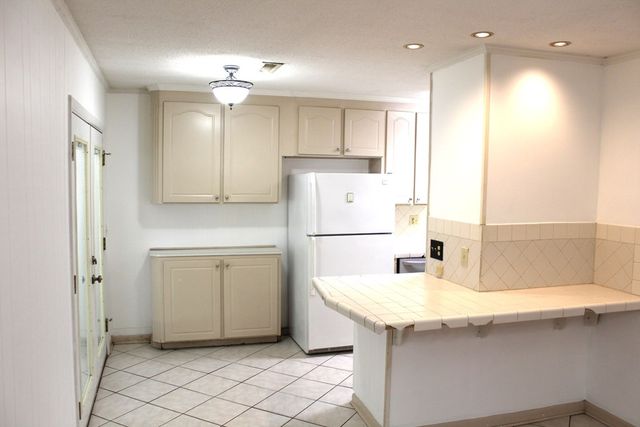 502 Pinecrest Dr., Dothan, AL 36301