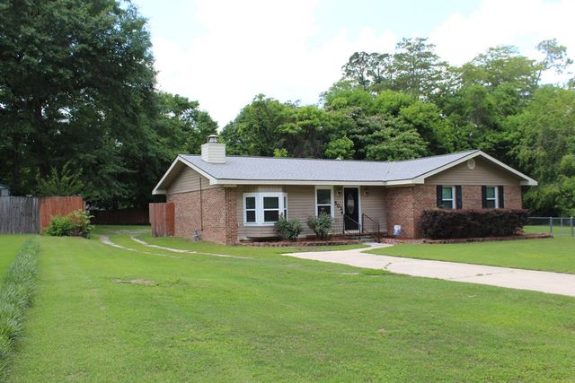 502 Pinecrest Dr., Dothan, AL 36301