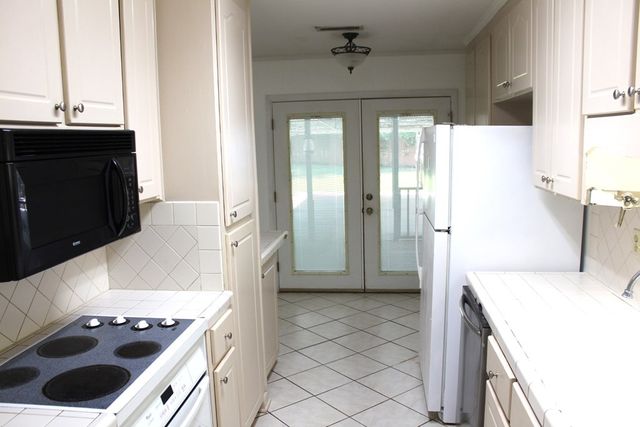 502 Pinecrest Dr., Dothan, AL 36301