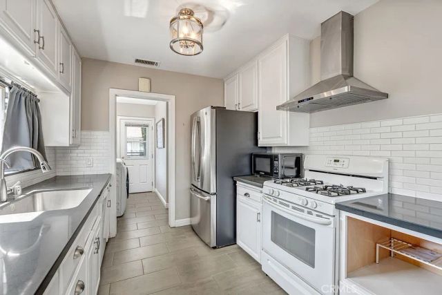 13627 De Alcala, La Mirada, CA 90638
