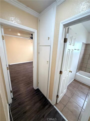 10234 Woodworth Avenue 2, Inglewood, CA 90303
