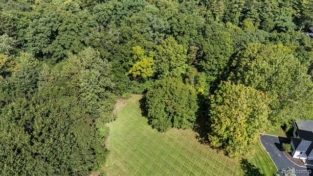 42 Beresford Court, Bloomfield Hills, MI 48304
