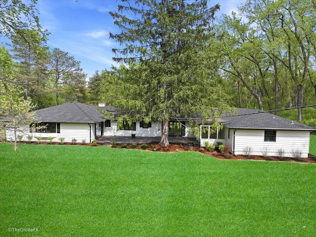 1920 Thornwood Lane, Riverwoods, IL 60015