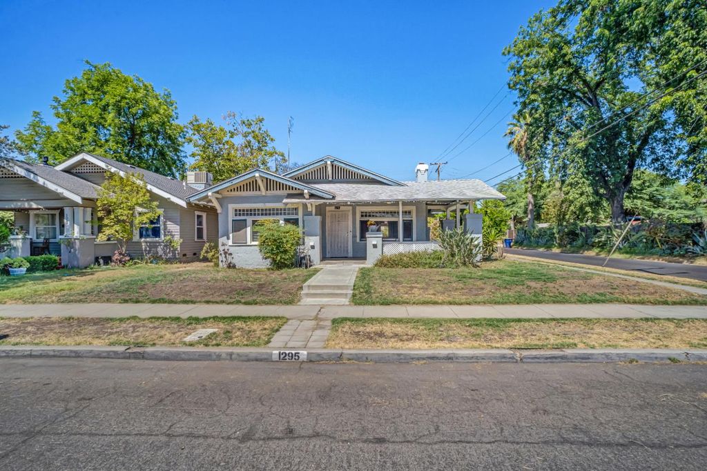 Image 1 of property listing at 1295 N Glenn Avenue, Fresno, CA 93728
