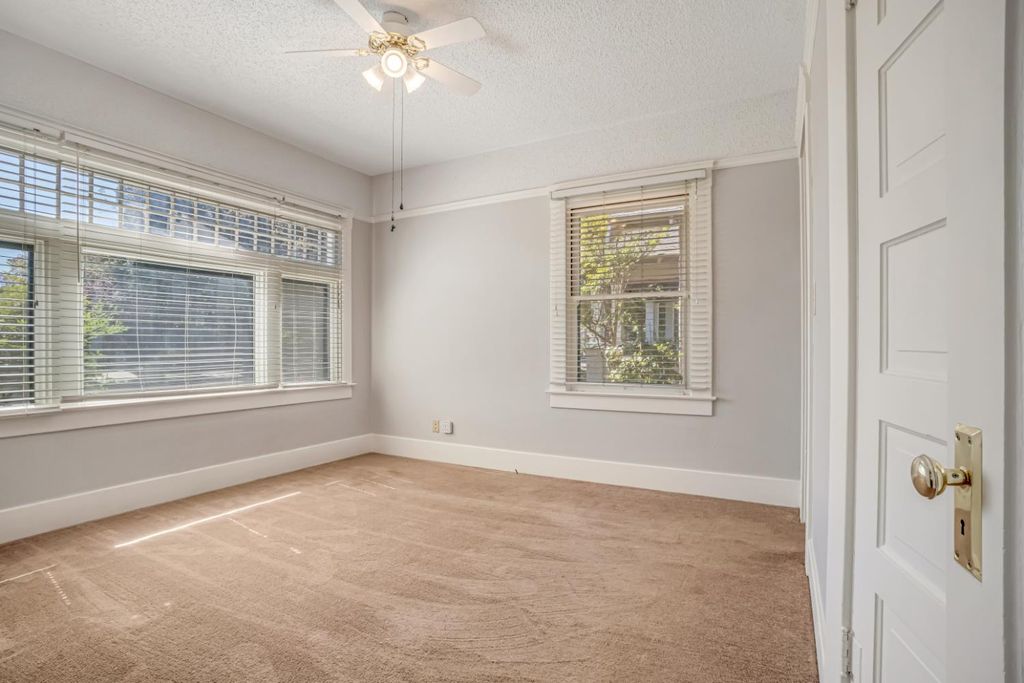 Image 14 of property listing at 1295 N Glenn Avenue, Fresno, CA 93728