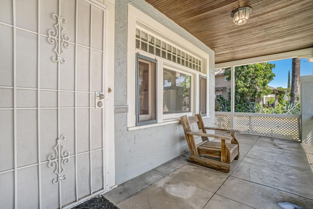 Image 5 of property listing at 1295 N Glenn Avenue, Fresno, CA 93728