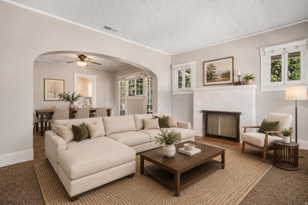 Image 6 of property listing at 1295 N Glenn Avenue, Fresno, CA 93728