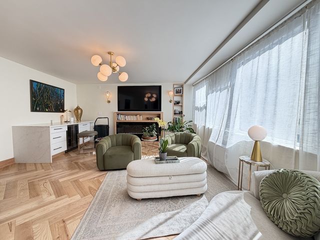 1150 N LAKE SHORE Drive 7K, Chicago, IL 60611