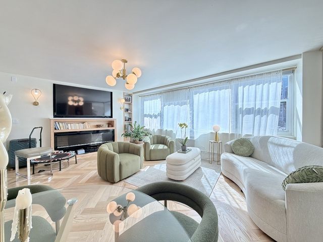 1150 N LAKE SHORE Drive 7K, Chicago, IL 60611