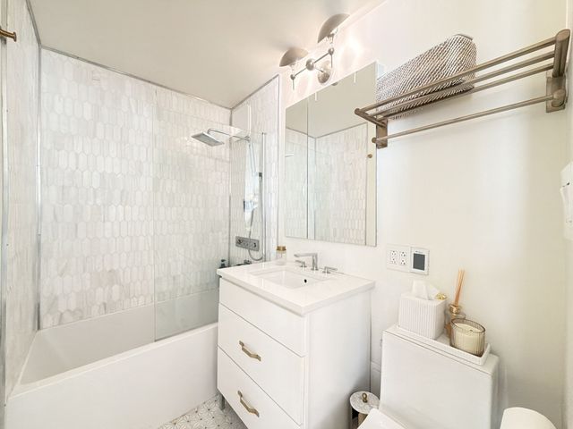1150 N LAKE SHORE Drive 7K, Chicago, IL 60611