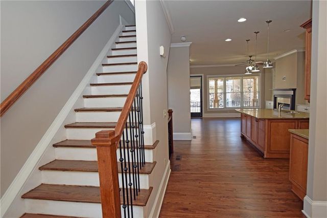 396 15th NW Street 8, Atlanta, GA 30318