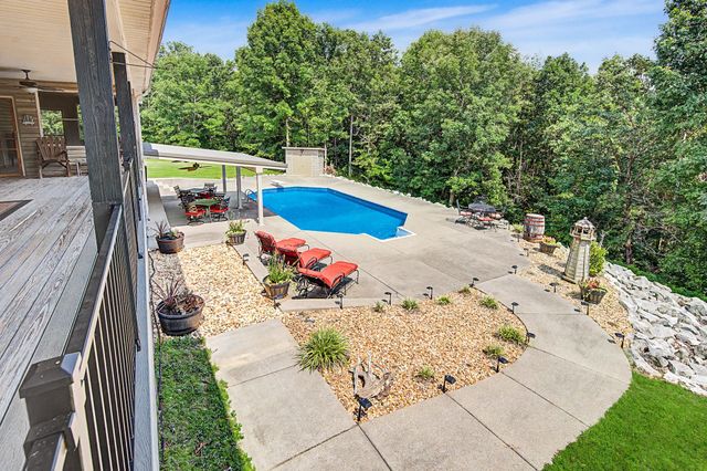 1615 Highway 230, Waverly, TN 37185