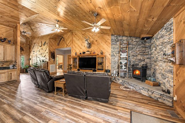 1615 Highway 230, Waverly, TN 37185