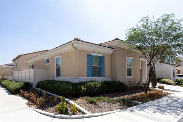 493 N Pinewood Avenue, Rialto, CA 92376