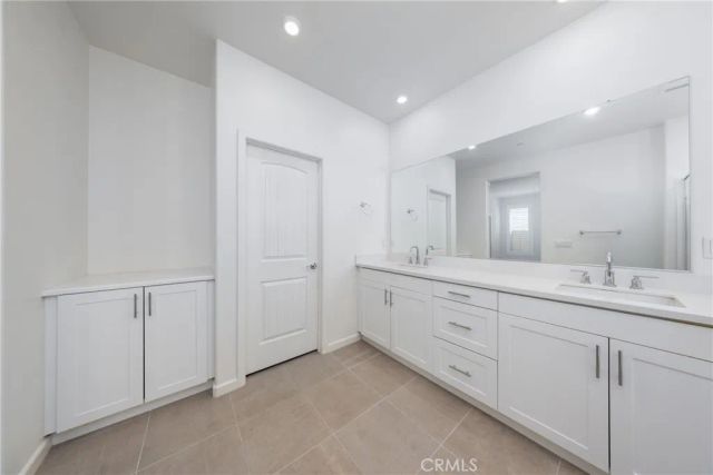 493 N Pinewood Avenue, Rialto, CA 92376