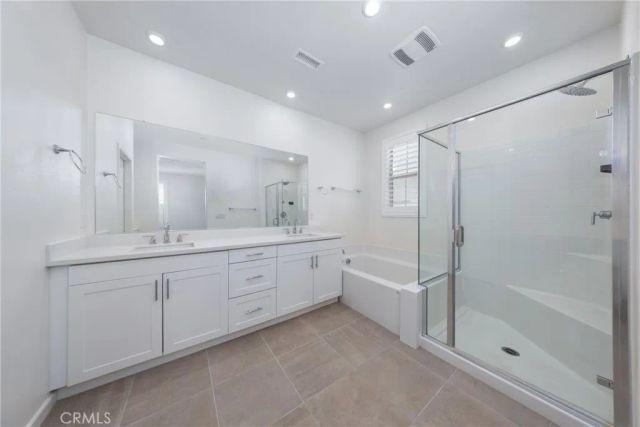 493 N Pinewood Avenue, Rialto, CA 92376