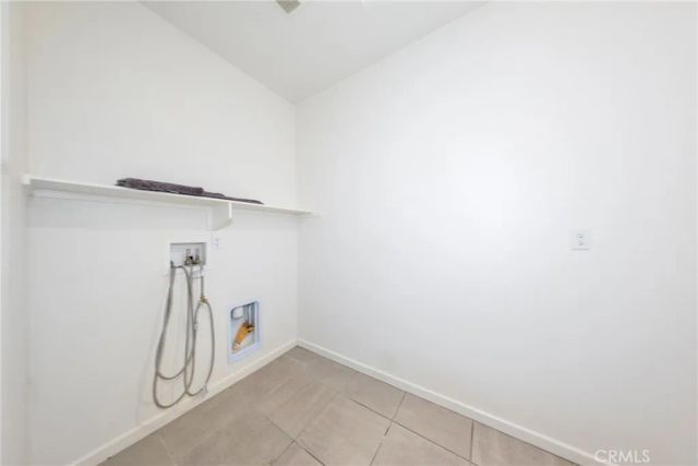 493 N Pinewood Avenue, Rialto, CA 92376
