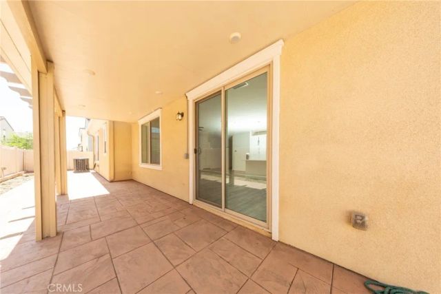 493 N Pinewood Avenue, Rialto, CA 92376