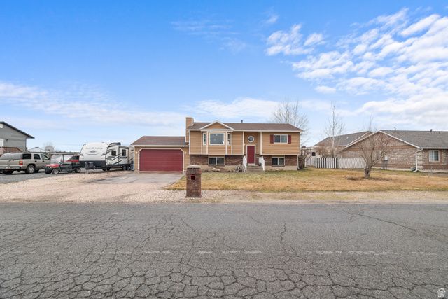 4901 W 650 N, West Point, UT 84015
