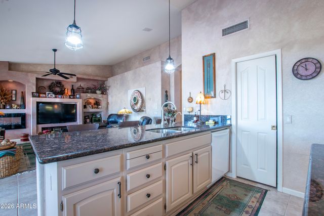 15450 W FAIRMOUNT Avenue, Goodyear, AZ 85395