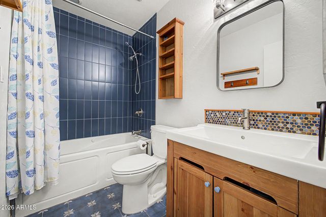 2109 E DUNBAR Drive, Tempe, AZ 85282