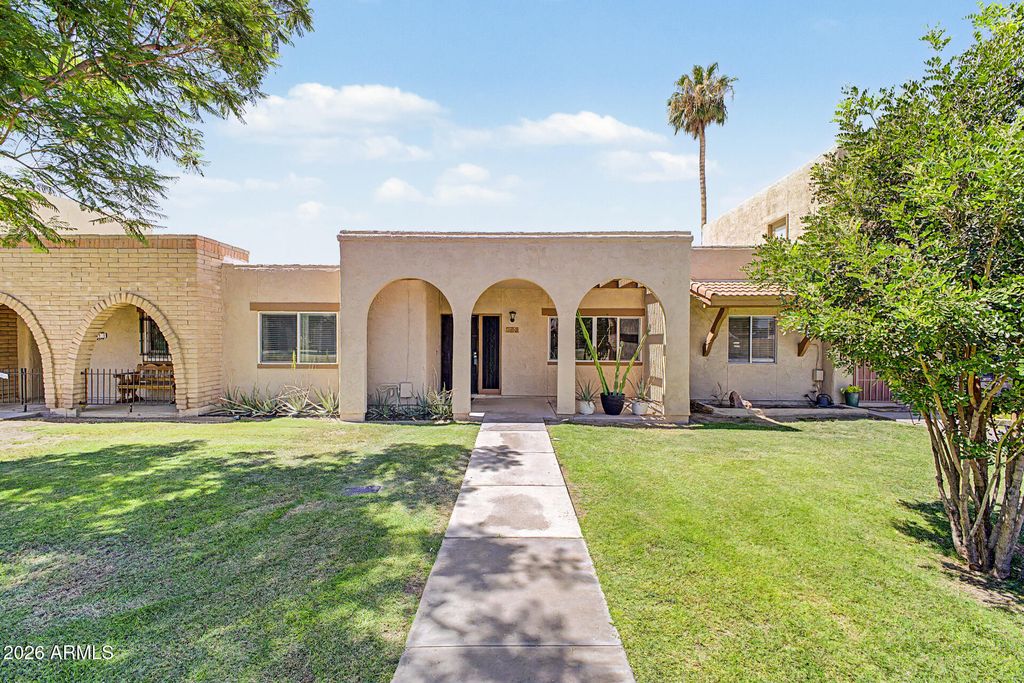 2109 E DUNBAR Drive, Tempe, AZ 85282